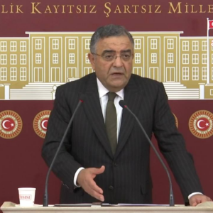 chpli tanrikulu beraat yonunde serh yazan hakimi alip baska bir mahkemeye gondereceksiniz boyle bir yargi duzeni olabilir mi WzHYnviT