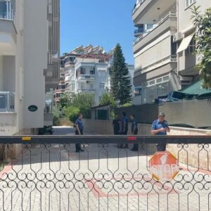 klima montajinda feci olay altinci kattan zemine dustu WE2GREfM