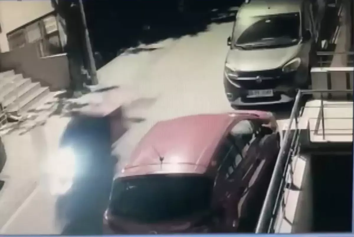 istanbulda park halindeki motosikletleri calan supheliler tutuklandi HtG2DpMO