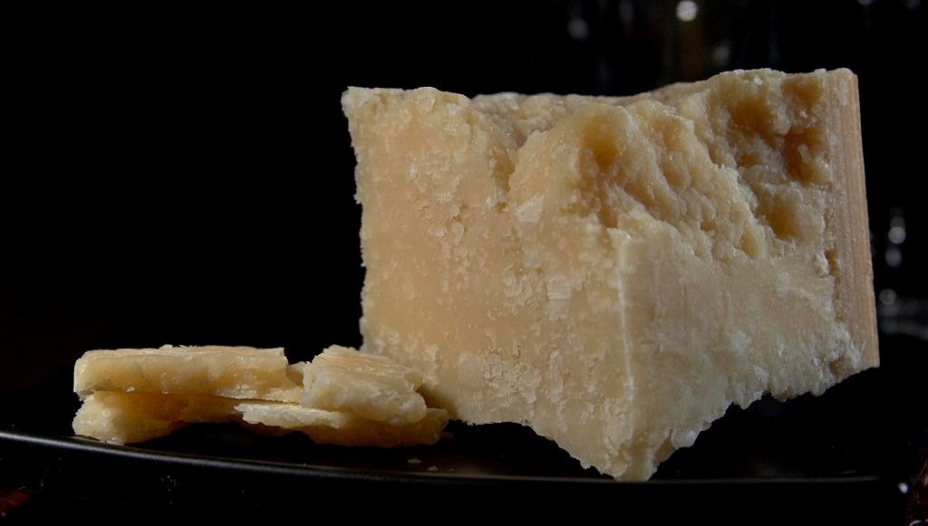 unlu peynire mikrocip yiyenler endiselenmesin BIWNAYje.jpg