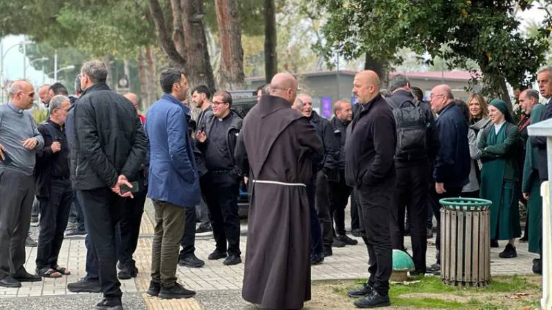 iznikte papa ziyareti hazirligi vatikandan heyet geldi wOn1JQKm.jpg