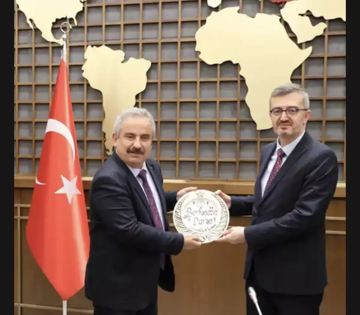 turkiye basin federasyonu iletisim baskani burhanettin durani ziyaret etti N2MPx4MP.jpg