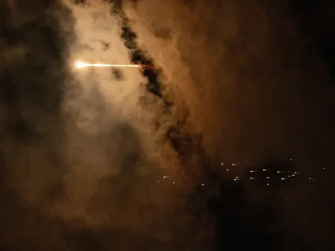 Husiler, İsrail’e Füze Saldırdı